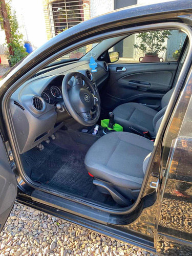 Volkswagen Gol Sedan 1.6 Comfortline Plus 101cv
