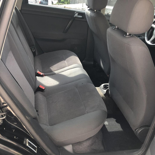 Imagem 11 de 11 de Volkswagen Polo Hatch. 1.6 8v Gasolina Manual