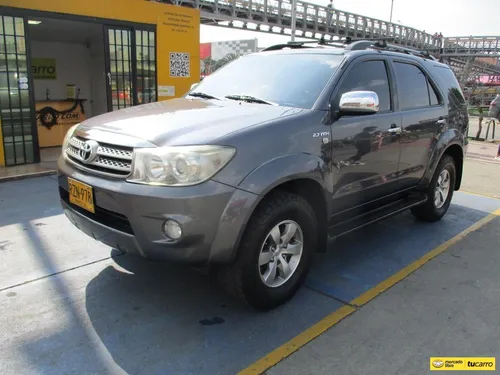 Toyota Fortuner Sr5 4x2 2700cc At Aa
