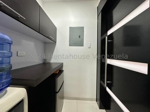 Edificio Para La Venta, Zona El Centro, Maracay Edo. Aragua. Brm