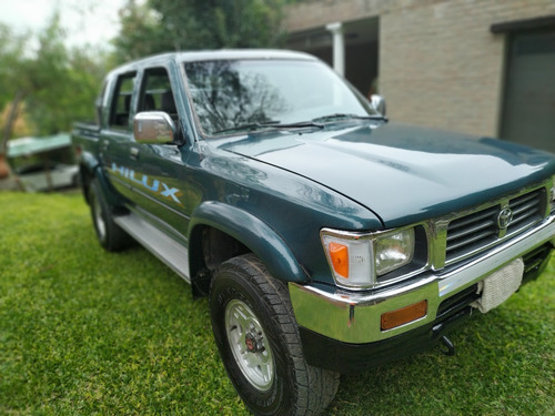 Toyota Hilux 4x4 Sr5