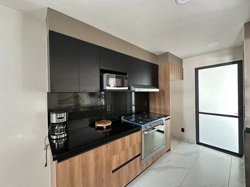 Casa En Venta Entre El Refugio Y Zibatá, 3 Recámaras, 2.5 Baños, Oportunidad !!!