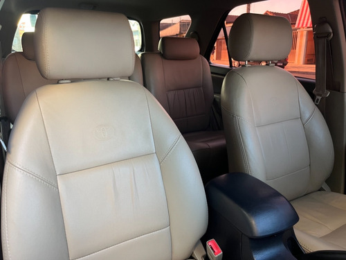 Imagem 10 de 15 de Toyota Hilux Sw4 Sr 2.7 Preto 2014