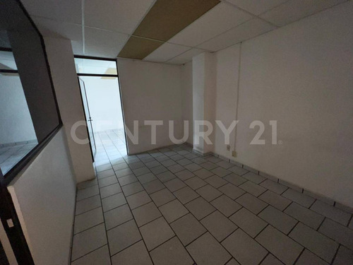 Oficina De 62.76m2 En Bajada Chapultepec, Cuernavaca $7,500.00 Mxn