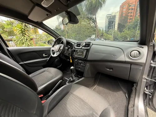Renault Stepway 1.6 Intense Automática
