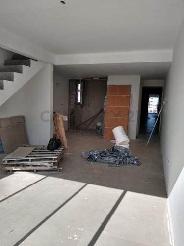 12 Entre 38 Y 39. Departamento Duplex A Estrenar En Venta. La Plata