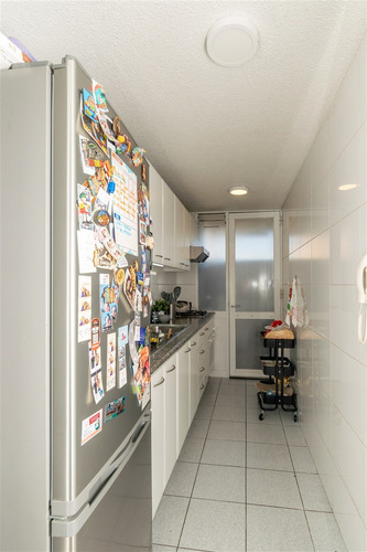 Departamento En Arriendo De 2 Dorm. En Las Condes / Bali Hai