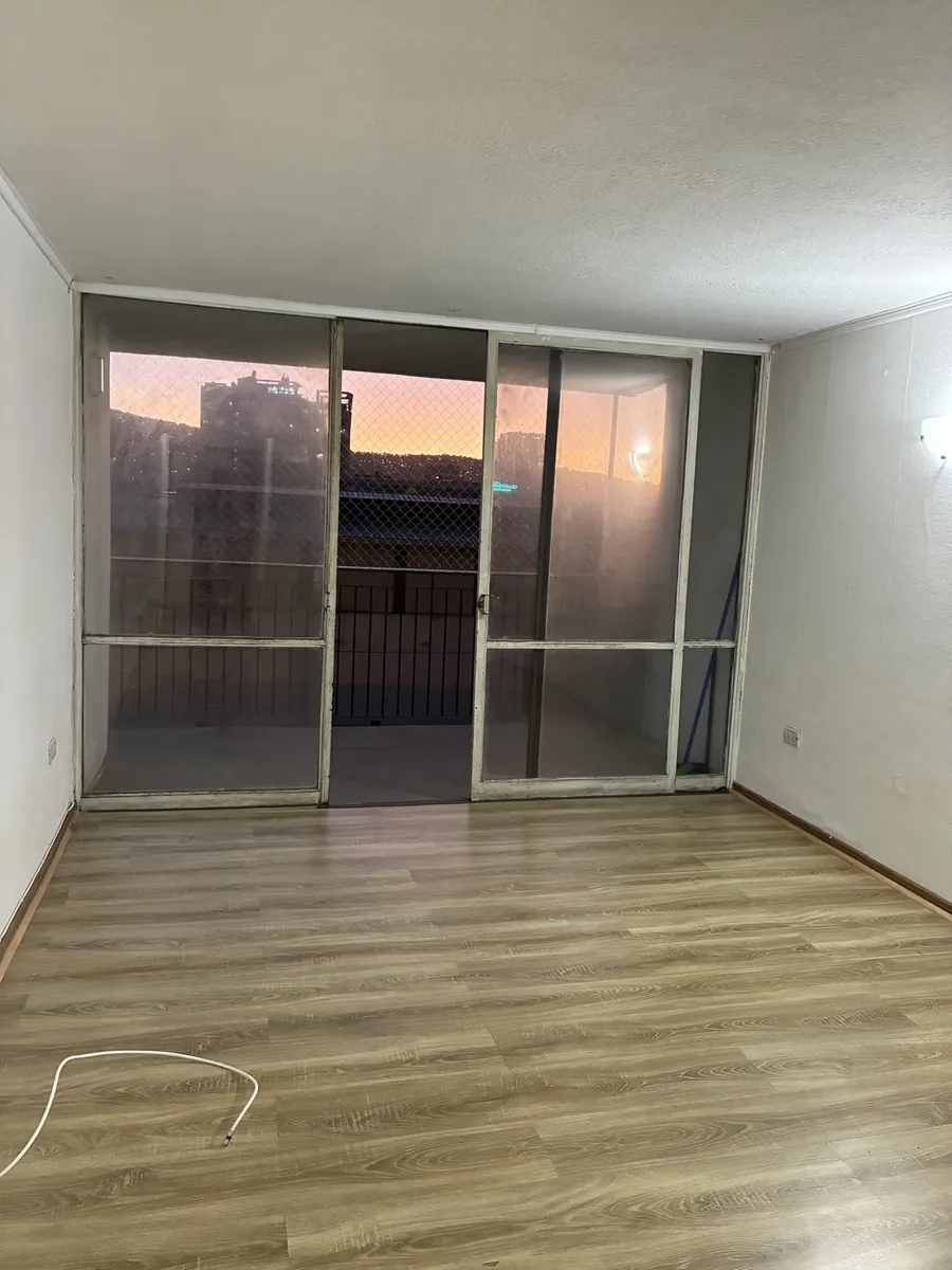 Imagen 1 de 8 de Departamento Remodelado, 3h 2b Con Excelente Conectividad