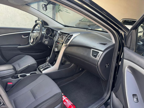 Hyundai I30 i30 1.8 16V Aut. 5p