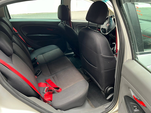 Fiat Punto 1.8 SPORTING 8V FLEX 4P MANUAL