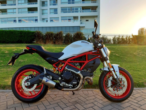 Ducati Monster 797