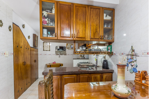 Imagen 28 de 30 de Casa En Venta - Parque Chacabuco - Terraza - Parrilla - Quincho - Patio - Cochera