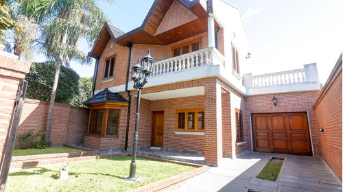 Venta Casa Chalet 4 Amb Parque Cochera Pileta Luis Guillon