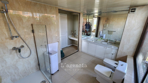 Piso Completo - Cg Los Leones - Vista Insuperable
