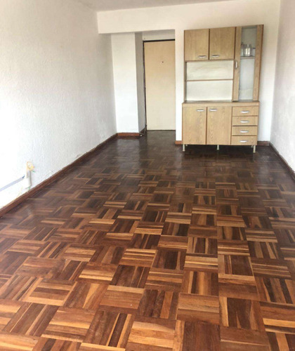 Alquiler De Hermoso Apartamento En Maldonado | Ciudad