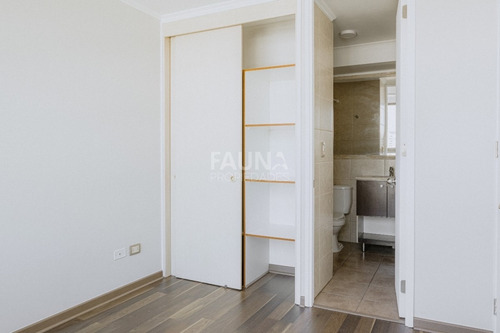 Arriendo Dpto 1h/1b, Portugal 564, Metro Sta Isabel
