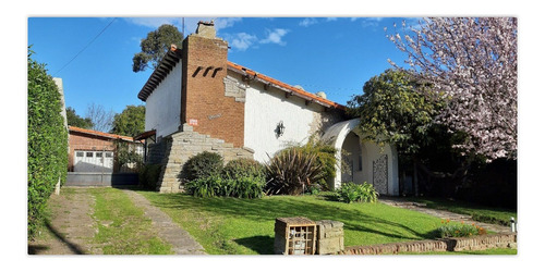 Imagen 2 de 23 de Chalet 6 Ambientes - Barrio Alfar