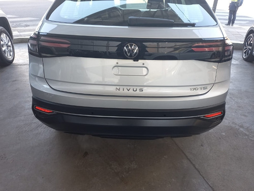 Imagen 8 de 21 de Volkswagen Nivus Trendline 1.0 Manual Año 2022 #30