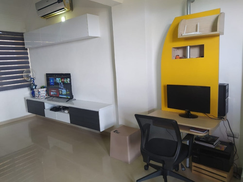Imagen 4 de 25 de Town House En Urb. Lomas Del Este Res. Lomas Alto. Cl-fd605