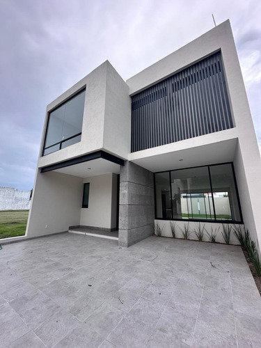 Venta De Casa Nueva En Mayorazgo 3 Recamaras Cada Una Con Baño