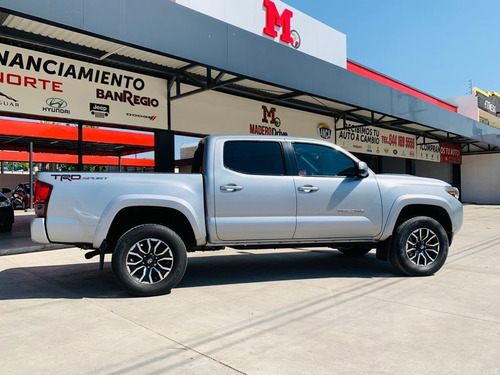 Imagen 3 de 11 de Toyota Tacoma Modelo 2019