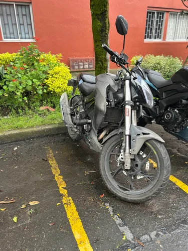 Benelli 180s Modelo 2022