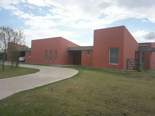 Casa En Venta En Comarcas De Lujan