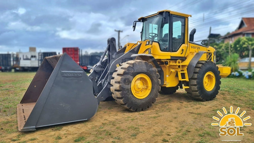 Pá Carregadeira Volvo L110f