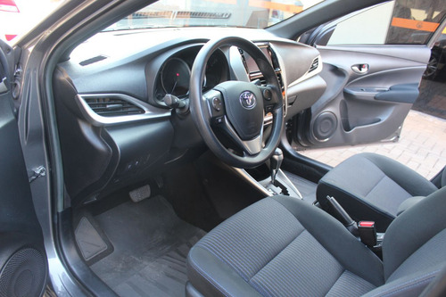 Toyota Yaris Hatch 1.5 16V 4P FLEX XL PLUS CONNECT MULTIDRIVE AUTOMÁTICO CVT