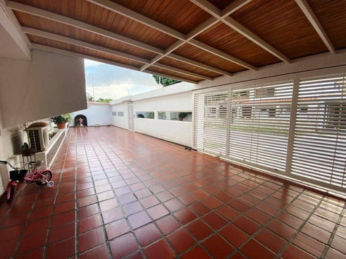 Eduardo Romero Vende Casa De Esquina En Trigal Norte 26767jg