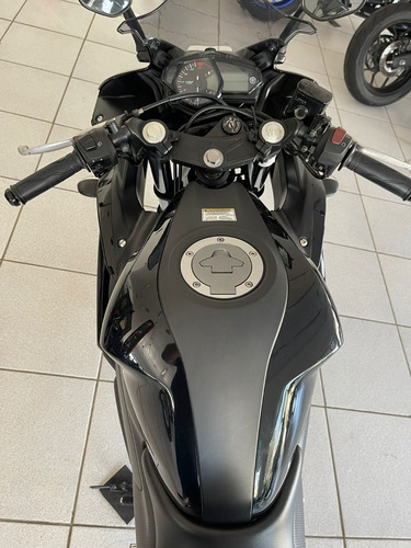 Imagem 9 de 10 de Yamaha R3 2016