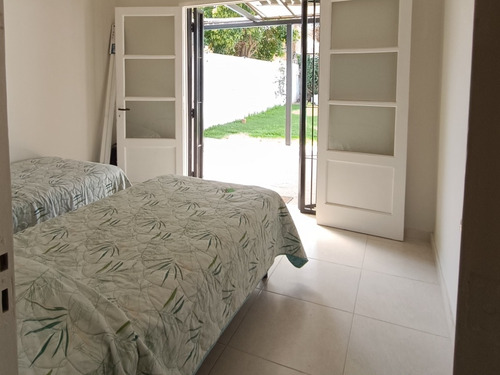Casa Con Pileta Sexta Sección Mendoza 6 Personas