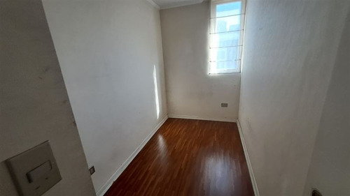 Excelente Depto , 3 Dormitorios , 2 Baños , Pleno Centro .