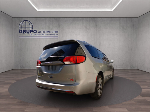 Chrysler Pacifica 2019