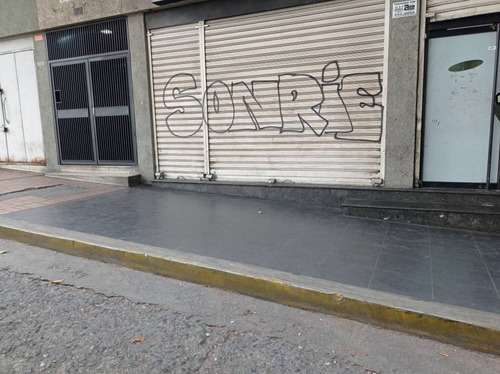 Se Vende Local 160 Metros A Pie De Calle Sabana Grande El Recreo Estacionamiento L5m