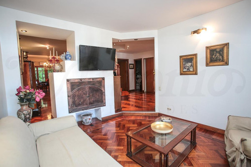 Imagen 5 de 30 de Venta Casa En 2 Plantas - Jardín - Cochera Para 3 Autos - Belgrano