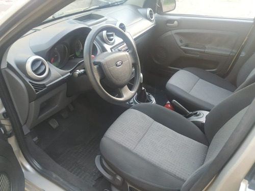 Ford/fiesta Sedan Class 1.6, Excelente Estado