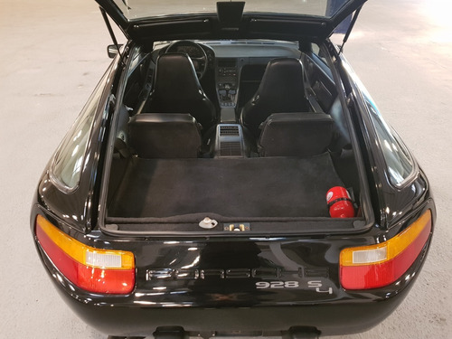 Imagen 14 de 15 de Porsche 928 S4 (1988) - Macomeclassic