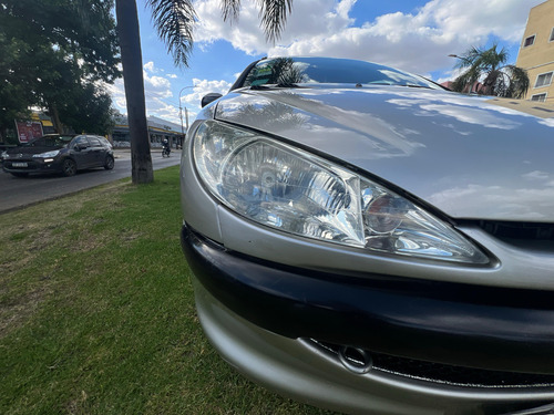 Peugeot 206 1.6 Sw Xt Premium