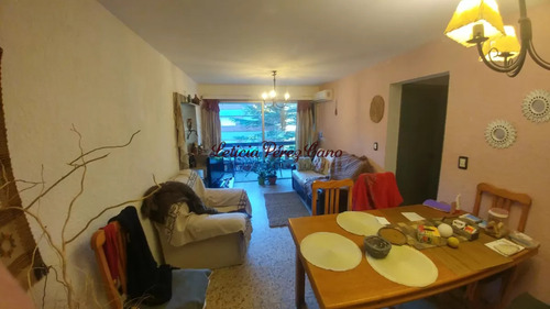 Venta Apartamento 2 Dormitorios En Edificio Pharos Arcobaleno