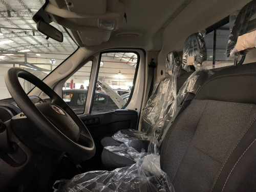 Imagen 22 de 24 de Fiat Ducato Maxicargo Vidriada R