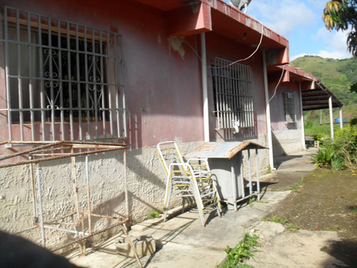 Imagen 2 de 22 de Casa En Paracotos! Para Los Amantes Del Mar.