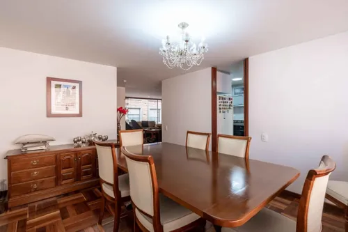 Apartamento En Venta En Chicó Norte. Cod V8047