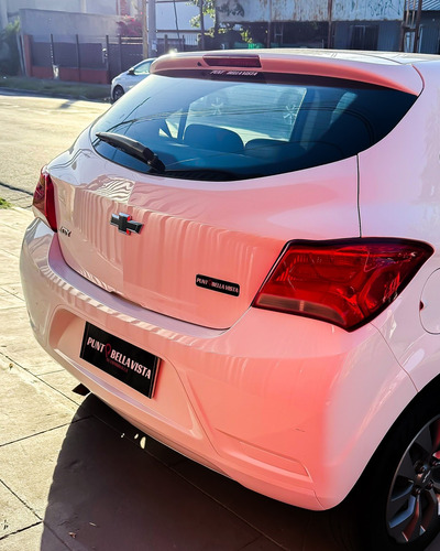 Chevrolet Ónix Joy Black Plus