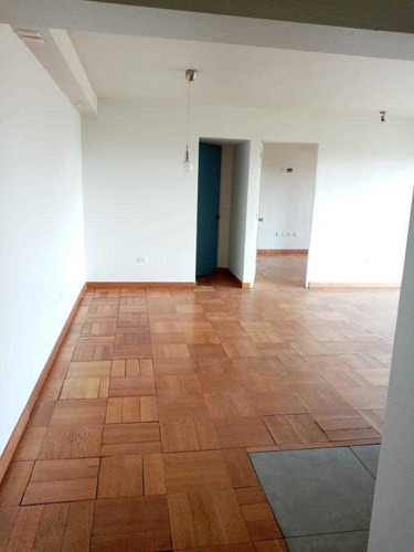 Imagen 2 de 18 de Juan Xxiii/ Clinica Alemana Remodelado