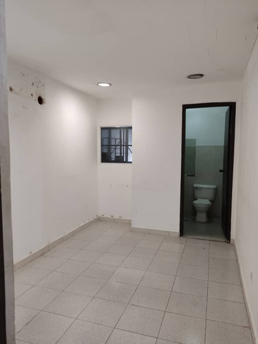 Local En Venta Ave Bolivar Porlamar