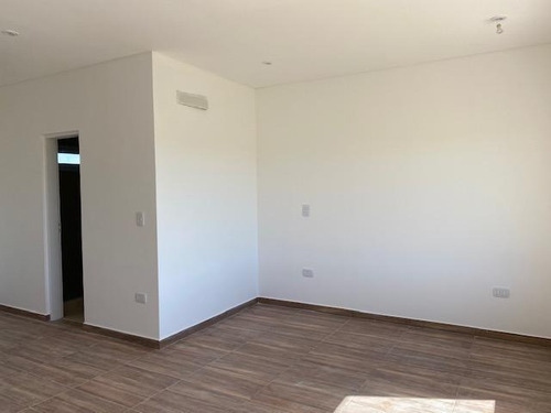 Imagen 24 de 30 de Casa En Venta Ubicado En El Cantón Golf, Escobar, G.b.a. Zona Norte