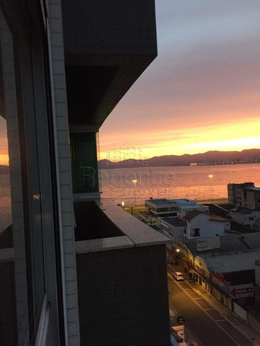 Imagem 3 de 15 de Apartamento A Venda No Bairro Estreito Em Florianopolis - V-78521