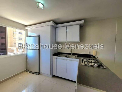 Norgelin Diaz Alquila Apartamento En El Este De Barquisimeto Con Planta Eléctrica Cod. 25-15218