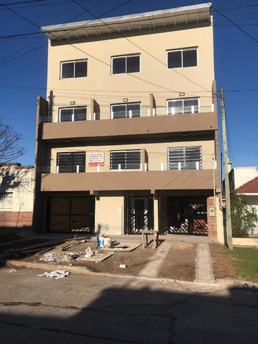 Duplex En Venta En Bernal Oeste